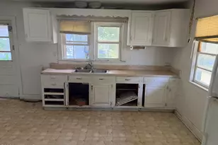 207 S Plume St, Roper, NC 27970 - Photo 8