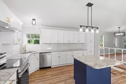 5837 Parkton Road, Hope Mills, NC 28348 - Photo 10