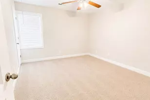 2204 Dovedale Dr, Greenville, NC 27834 - Photo 10