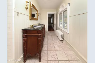 506 W Church Street, Elizabeth City, NC 27909 - Photo 32