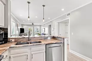 650 Cedar Point Blvd, Cedar Point, NC 28584 - Photo 14