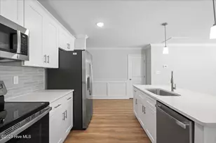 314 E Howard St, Roseboro, NC 28382 - Photo 10