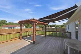 404 S Grazing Ct, Sneads Ferry, NC 28460 - Photo 26