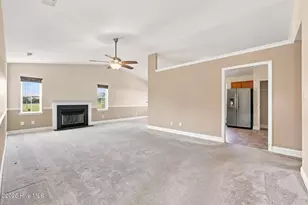 404 S Grazing Ct, Sneads Ferry, NC 28460 - Photo 4