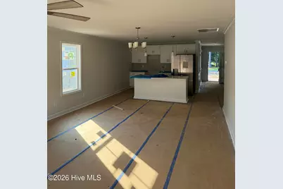 310 E Howard Street, Roseboro, NC 28382 - Photo 4
