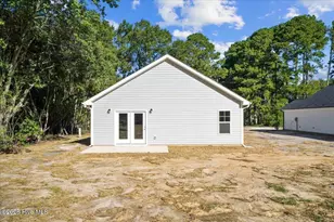 310 E Howard St, Roseboro, NC 28382 - Photo 30