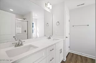 310 E Howard St, Roseboro, NC 28382 - Photo 20