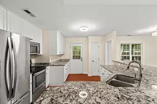 1731 Chadwick Shores Dr, Sneads Ferry, NC 28460 - Photo 12