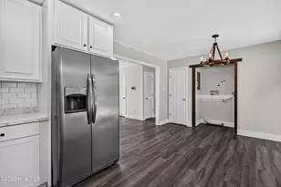 912 Laurel Ln, Jacksonville, NC 28546 - Photo 4