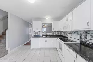 307 Bridgewood Dr, Jacksonville, NC 28546 - Photo 12