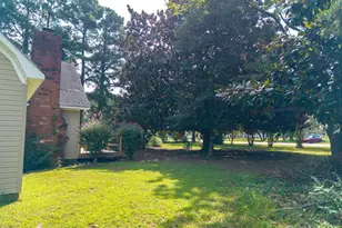 205 South End Rd, Knotts Island, NC 27950 - Photo 12