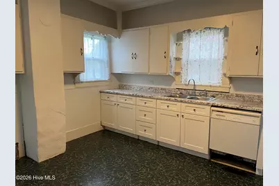 717 N Road Street, Elizabeth City, NC 27909 - Photo 8