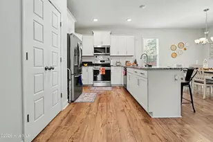25 S Beatrice Dr, Rocky Point, NC 28457 - Photo 14