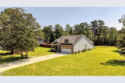 25 S Beatrice Drive, Rocky Point, NC 28457 - Photo 2