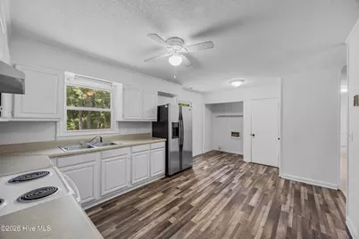 505 E Coston Road, Burgaw, NC 28425 - Photo 10