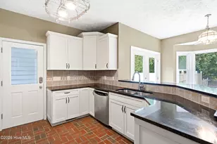 305 Grovediere Ln, Hampstead, NC 28443 - Photo 16