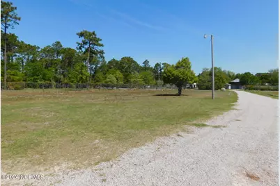 358 White Oak Drive, Newport, NC 28570 - Photo 2