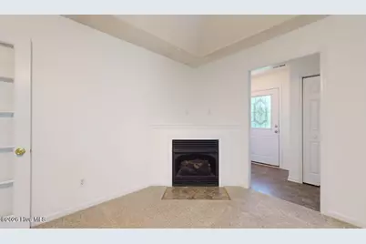 2018 Heritage Lane, Jacksonville, NC 28546 - Photo 6