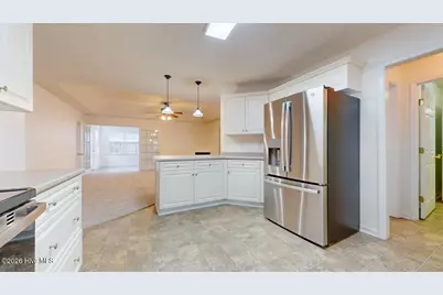 2018 Heritage Lane, Jacksonville, NC 28546 - Photo 10