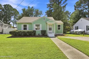 911 Bartlett Ave, Elizabeth City, NC 27909 - Photo 1