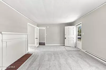 911 Bartlett Avenue, Elizabeth City, NC 27909 - Photo 6