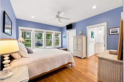619 First Avenue, Oriental, NC 28571 - Photo 6