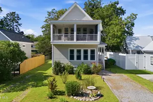 619 1st Ave, Oriental, NC 28571 - Photo 1