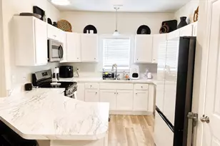 249 Crab Claw Spit Ln, Jacksonville, NC 28546 - Photo 4