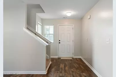 1102 Farmhouse Lane, Jacksonville, NC 28546 - Photo 2
