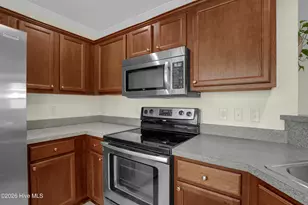 400 Blue Pennant Ct, Sneads Ferry, NC 28460 - Photo 12