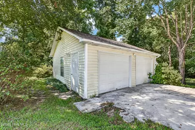 219 Audubon Drive, Jacksonville, NC 28546 - Photo 38