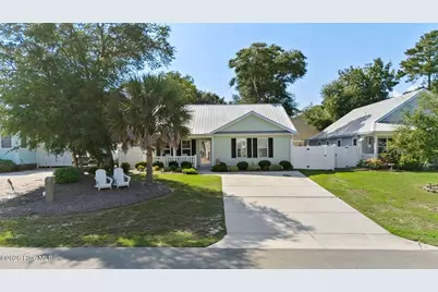 153 NE 19th Street, Oak Island, NC 28465 - Photo 8