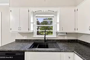 920 Hunnicutt Ave, Elizabeth City, NC 27909 - Photo 12