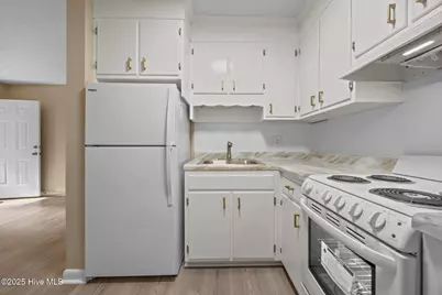 1190 Gould Road #4, Jacksonville, NC 28540 - Photo 6