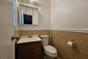 900 E Nicholson St, Clinton, NC 28328 - Photo 18
