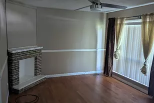 900 E Nicholson St, Clinton, NC 28328 - Photo 8