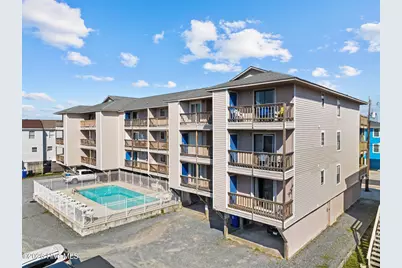 505 Carolina Beach Avenue N #Unit 3d, Carolina Beach, NC 28428 - Photo 2
