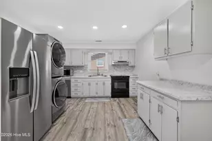 705 Holbrooke Ave, Wilmington, NC 28412 - Photo 12