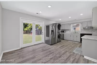 705 Holbrooke Avenue, Wilmington, NC 28412 - Photo 10