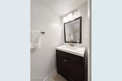 117 Quarterdeck Townes, New Bern, NC 28562 - Photo 8