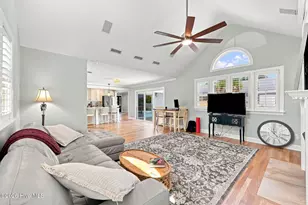 602 W Broad St, Swansboro, NC 28584 - Photo 16