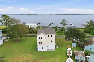 450 Pearson Cir, Newport, NC 28570 - Photo 4
