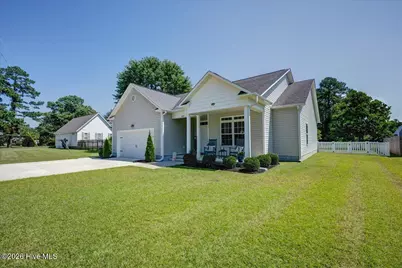 487 Carolina Pines Boulevard, New Bern, NC 28560 - Photo 2