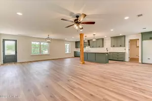 3914 Crest Dr, Hephzibah, GA 30815 - Photo 10