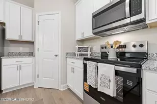 201 Holly Sands Loop, Holly Ridge, NC 28445 - Photo 6