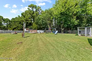 129 Foster Creek Ct, Swansboro, NC 28584 - Photo 24