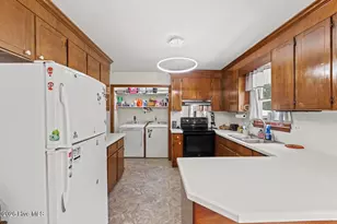 129 Foster Creek Ct, Swansboro, NC 28584 - Photo 4