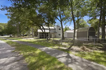 417 Sellers Street, Oak Island, NC 28465 - Photo 4