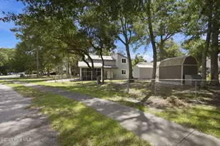 417 Sellers St, Oak Island, NC 28465 - Photo 4
