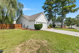 1024 Winterberry Cir, Leland, NC 28451 - Photo 2